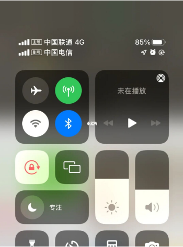 荔浦苹果手机维修分享iPhone双卡信号解决办法 
