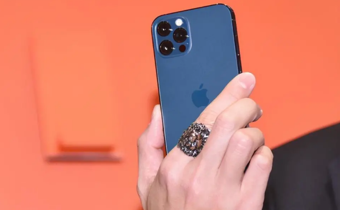 荔浦苹果手机维修分享iPhone12系列重启方法教程 